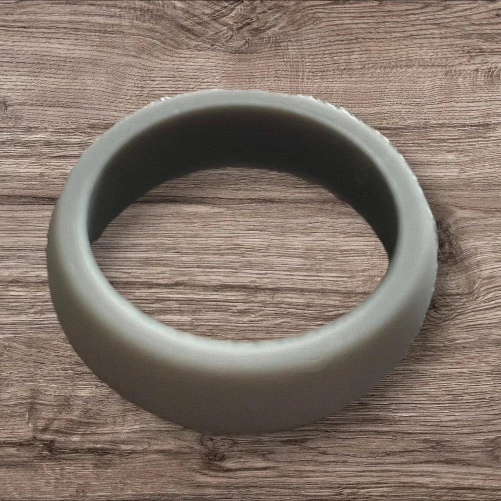 NEW 7-Count Assorted Lightweight Silicone Everyday Rings (Multiple Sizes)